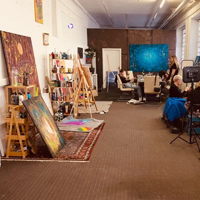 Femme Art Gemeinschafts-Atelier