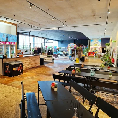 Sturmfrei / Blackfox World