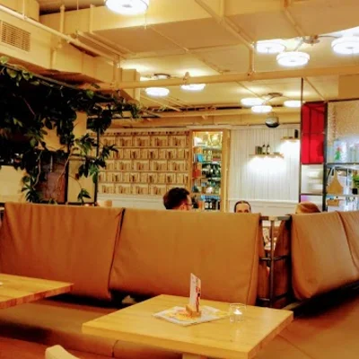 ALEX Berlin Uber Platz