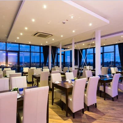 Highlight Panorama Bar - Hotel IV Jahreszeiten